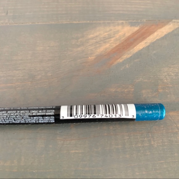 5/$25 Revlon ColorStay Eye Liner Teal - Picture 3 of 3